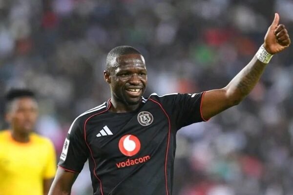 Tshegofatso Mabasa Tshegofatso Mabasa joins Stellenbosch from Orlando Pirates