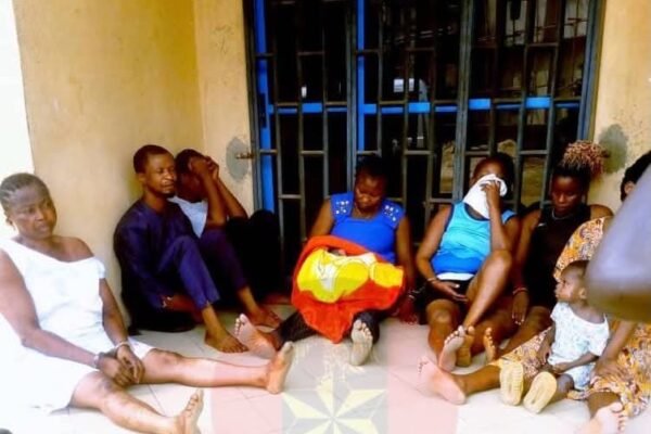 calabar suspected human traffickers Army arrests 7 suspected human traffickers trying to sell newborn baby for N3m in Calabar