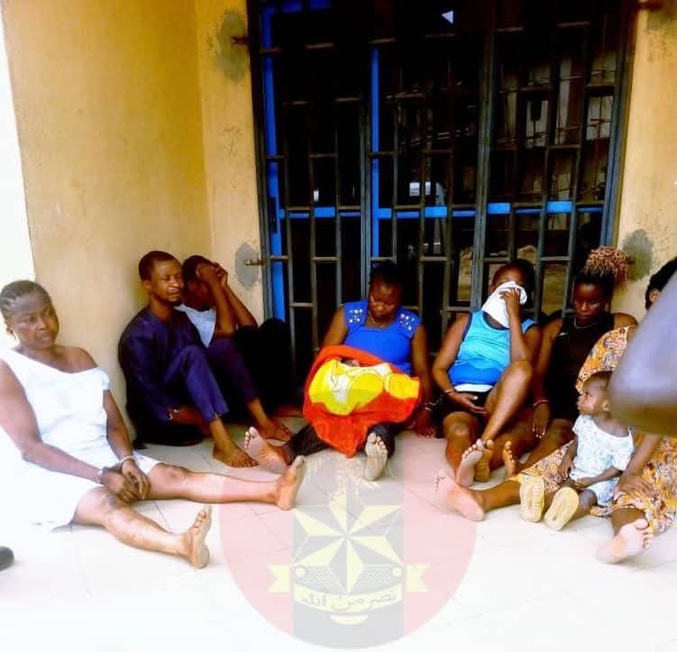 calabar suspected human traffickers Army arrests 7 suspected human traffickers trying to sell newborn baby for N3m in Calabar