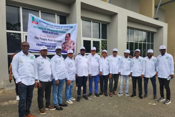 Cross River APC Chapter Chairmen APC Congress: Stakeholders back reelection of 7 chapter chairmen in Cross River