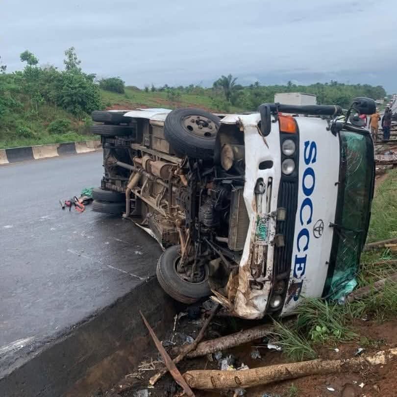 Calabar Rovers FC bus accident 2 Calabar Rovers FC bus crash leaves player in critical condition