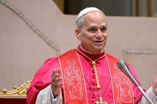 Pope leo1 Pope Leo urges peace as Middle East war deepens