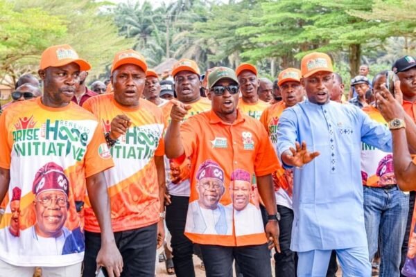 f18771ed 33fe 46e8 b2bc 41b539094b6a Support For Tinubu, Eno, Akpabio Soars as Arise with Renewed Hope Initiative Strengthens Grassroots Mobilization