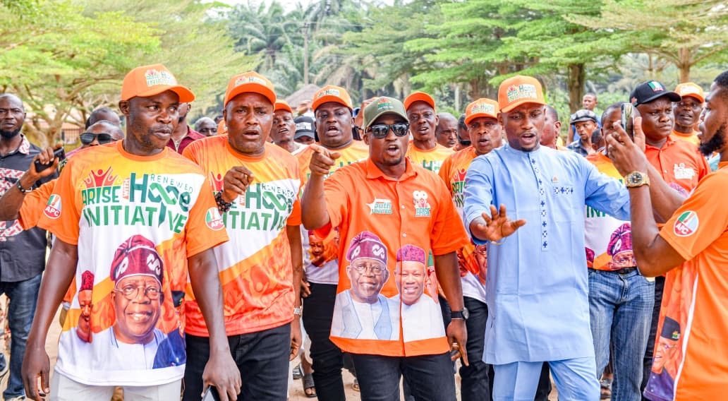 f18771ed 33fe 46e8 b2bc 41b539094b6a Support For Tinubu, Eno, Akpabio Soars as Arise with Renewed Hope Initiative Strengthens Grassroots Mobilization