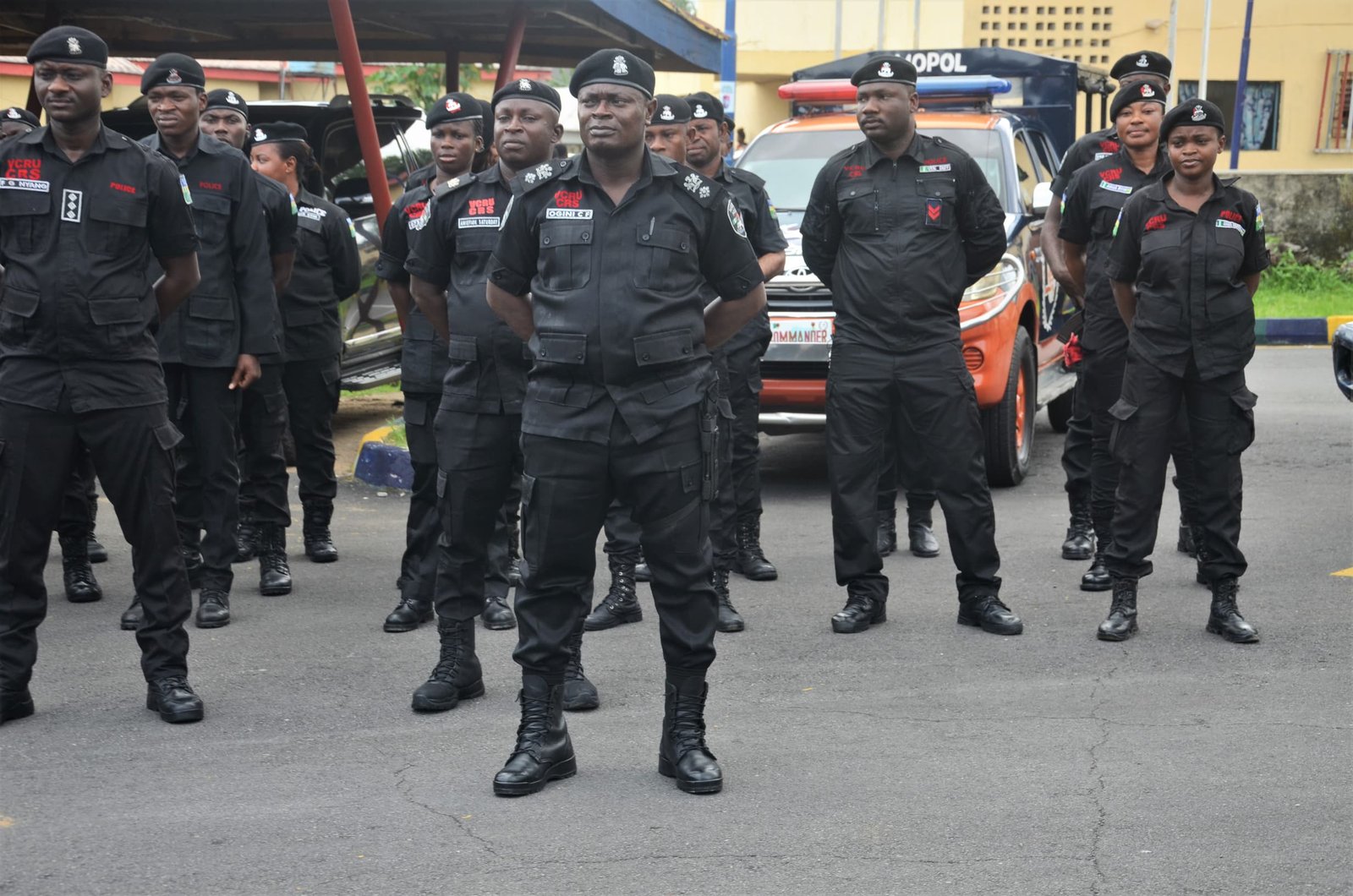 Cross River State Police Violent Crimes Response Unit VCRU Commander Titus Udofia C'River CP Afegbua Inaugurates Violent Crimes Response Unit (VCRU), Dissolves Existing Tactical Teams