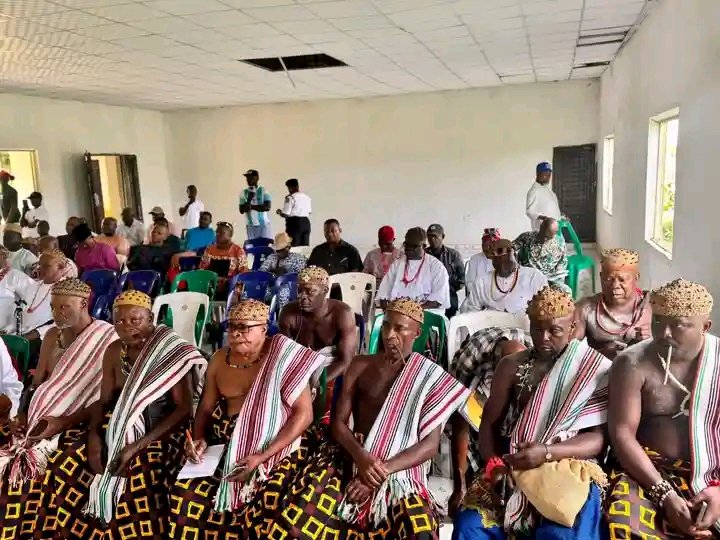 Ugep and Idomi Leaders 9 Ugep, Idomi Leaders Resolve to End Feud as Yakurr Council Boss Brokers Peace Deal
