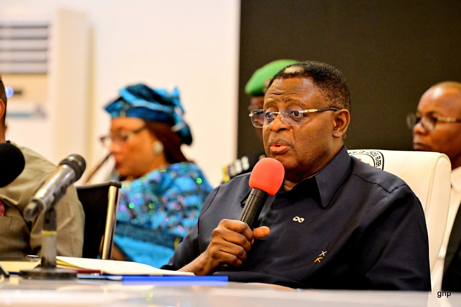 governor bassey otu 23 Gov. Otu approves N1.9bn car grant for councillors