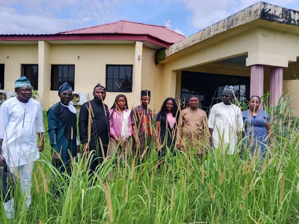 Yala Legislative Chambers 2 FACT CHECK: Yala Lawmakers Pose for Photo in Front of Bushy Chambers