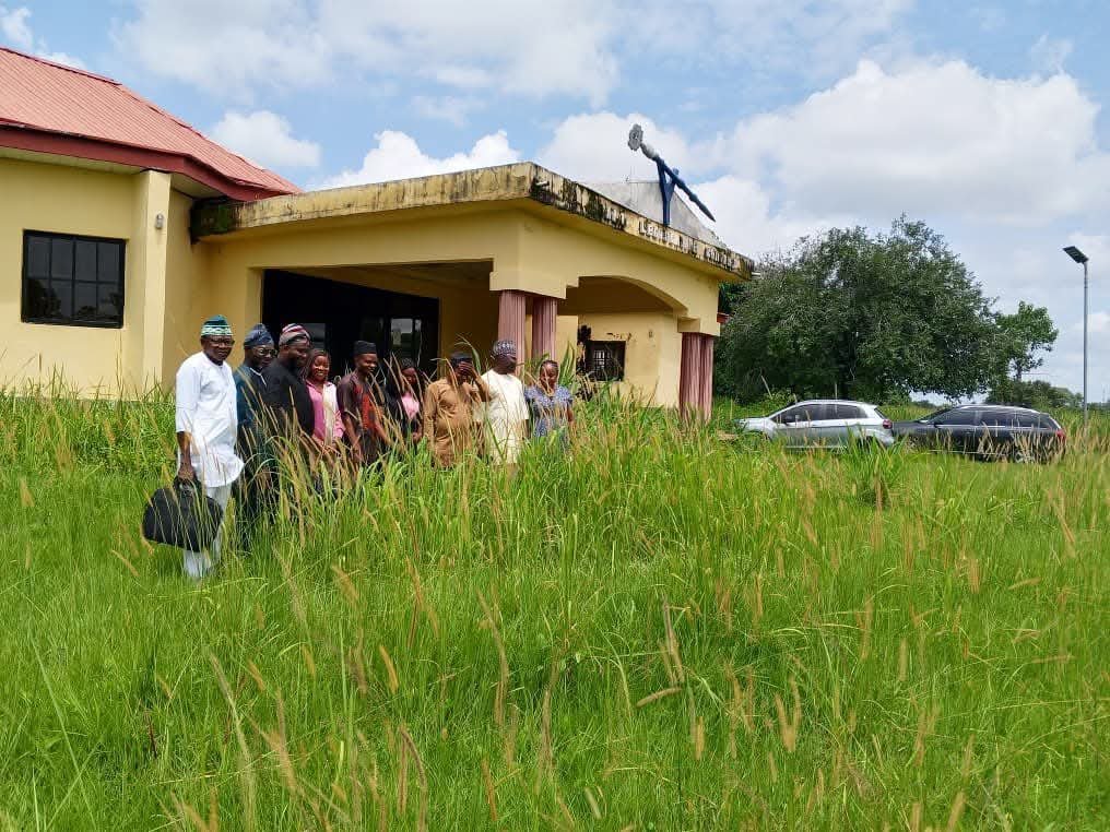 Yala Legislative Chambers 4 FACT CHECK: Yala Lawmakers Pose for Photo in Front of Bushy Chambers