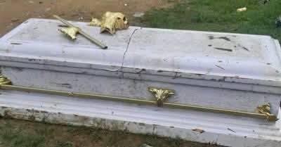 coffin casket 2 Police arrest 2 for exhuming corpse to steal coffin to sell in Akwa Ibom