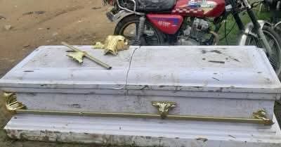 coffin casket Police arrest 2 for exhuming corpse to steal coffin to sell in Akwa Ibom