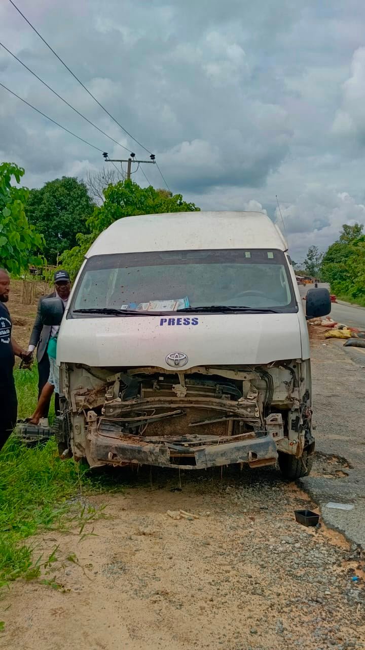 cross river deputy governor convoy accident 2 Cross River Deputy Governor’s Convoy Involved in Road Accident in Ugep