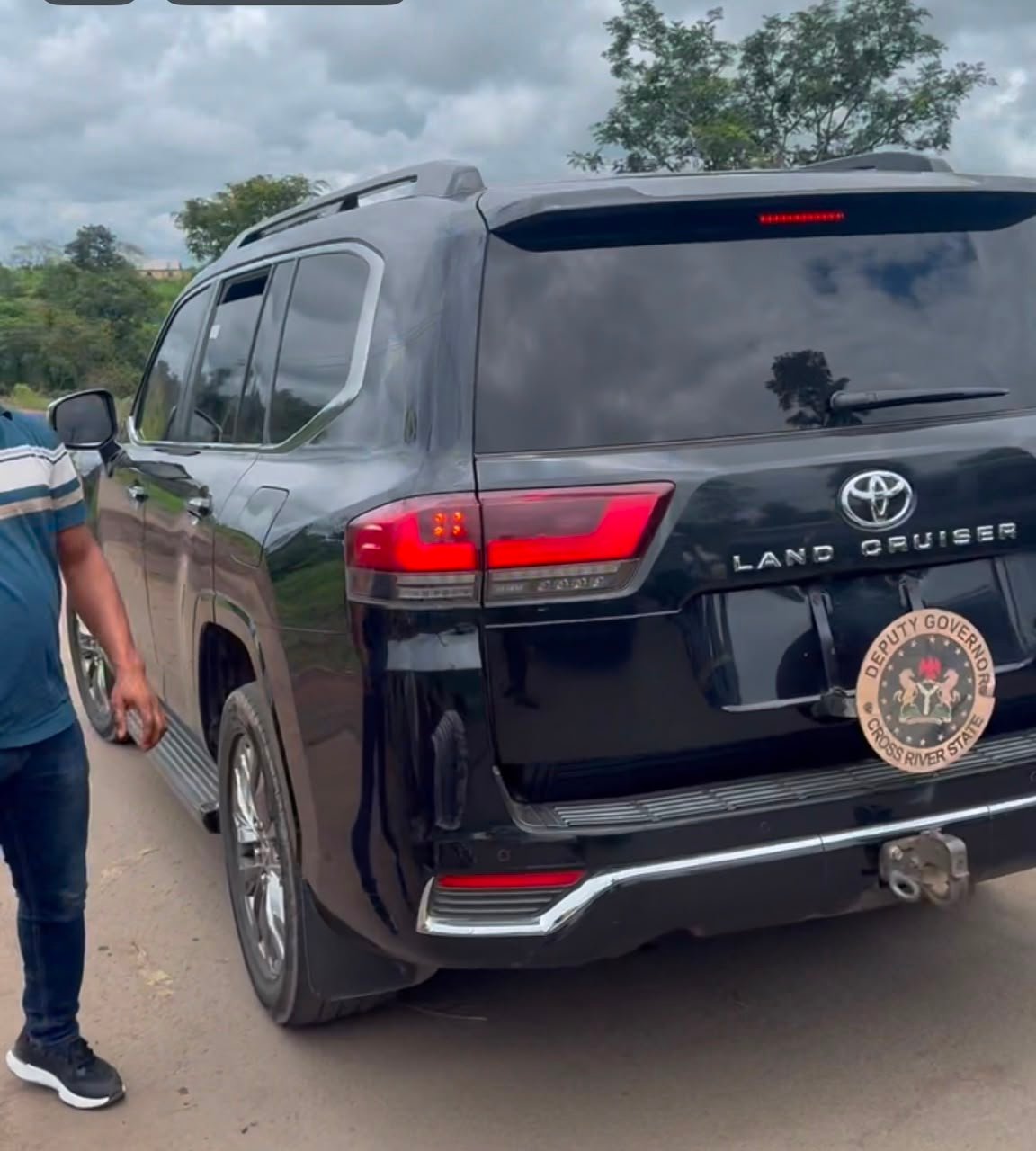 cross river deputy governor convoy accident Cross River Deputy Governor’s Convoy Involved in Road Accident in Ugep