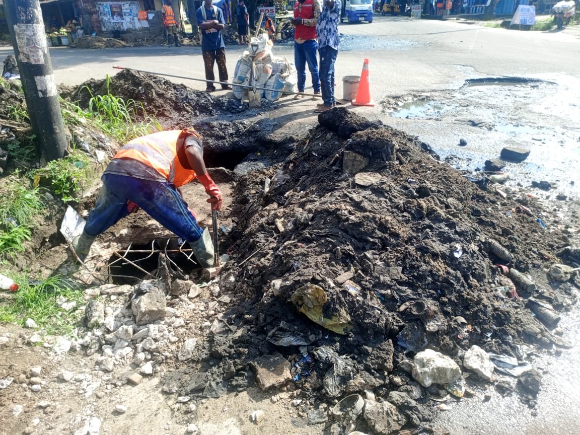 IMG 20260903 WA0009 C'River Road Maintenance Agency tackles potholes, drainages in Calabar South